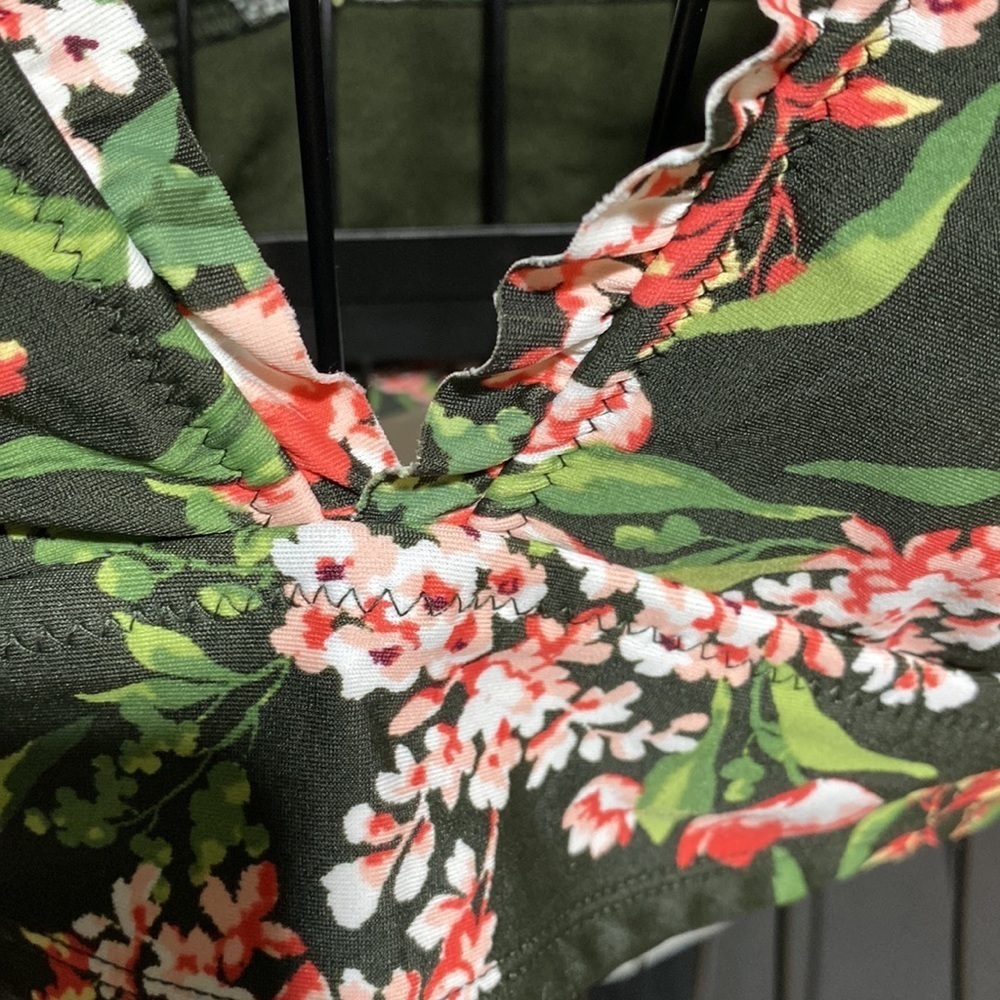 Mossimo Floral Midkini Top​​​ - Picture 3 of 6